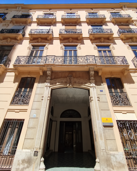 PRÓXIMA. Exposición colectiva en Valencia. La soledad conectada.