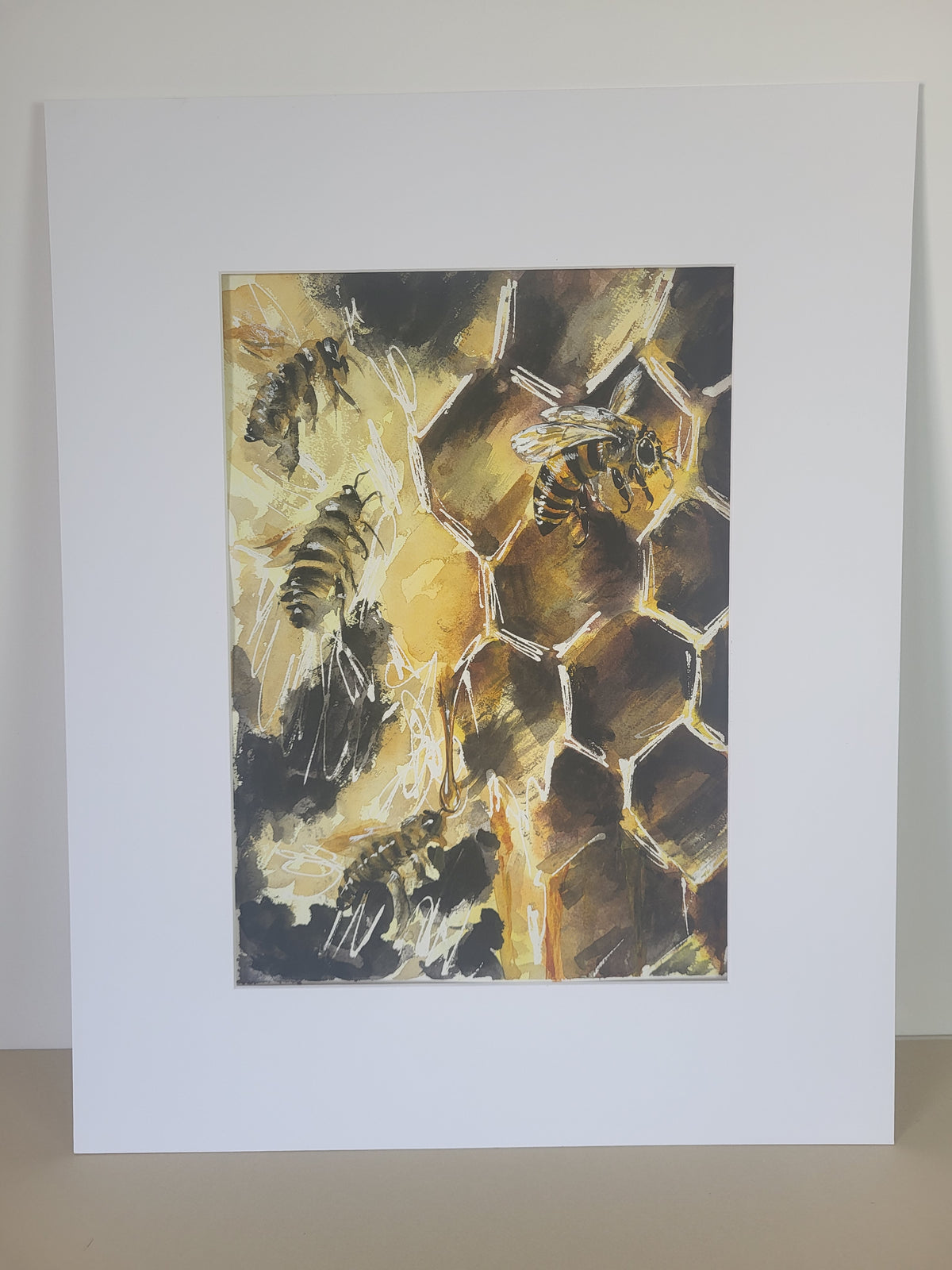 Funciona así. Lo que no es bueno para la colmena, no es bueno para la abeja. Original