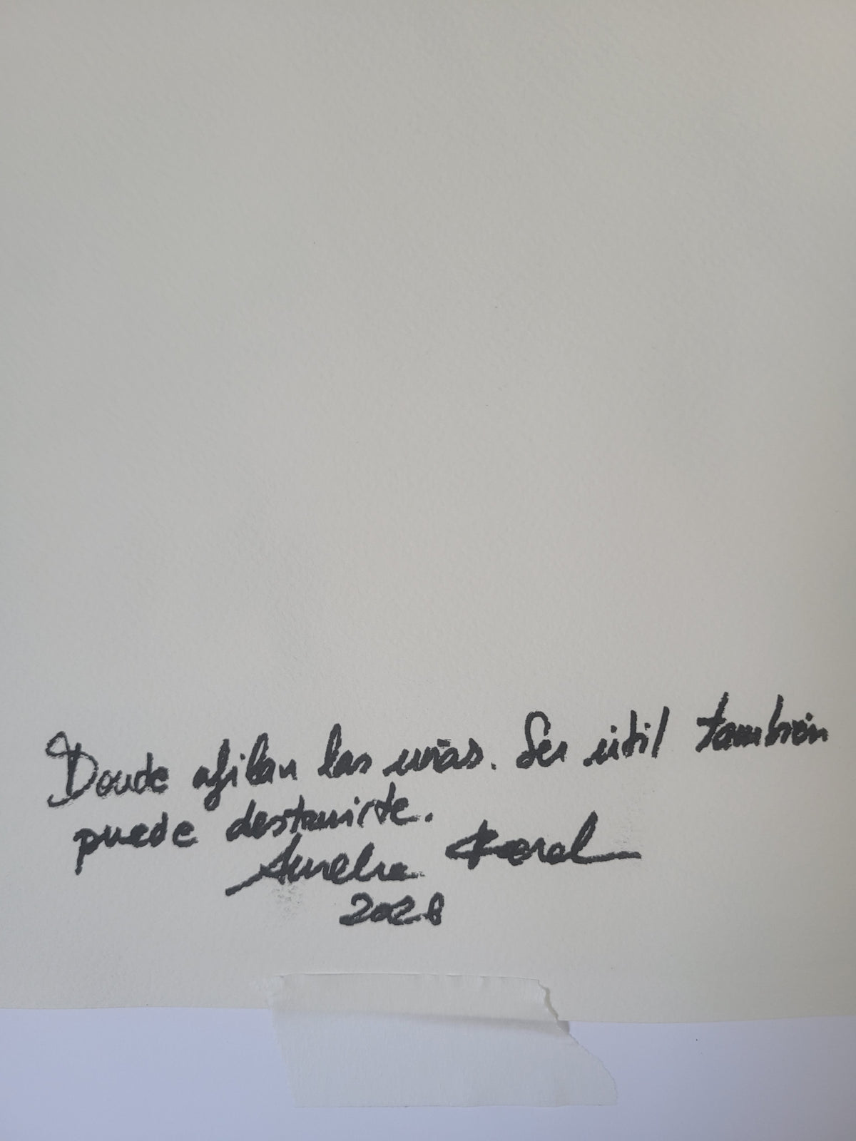 Donde afilan las uñas. Ser útil también puede destruirte. Original.