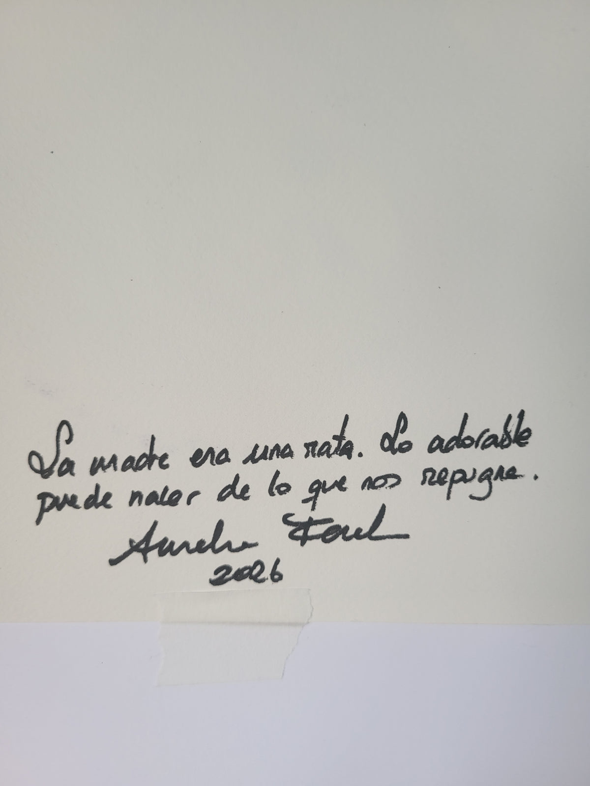 La madre era una rata. Lo adorable puede nacer de lo que nos repugna. Original.