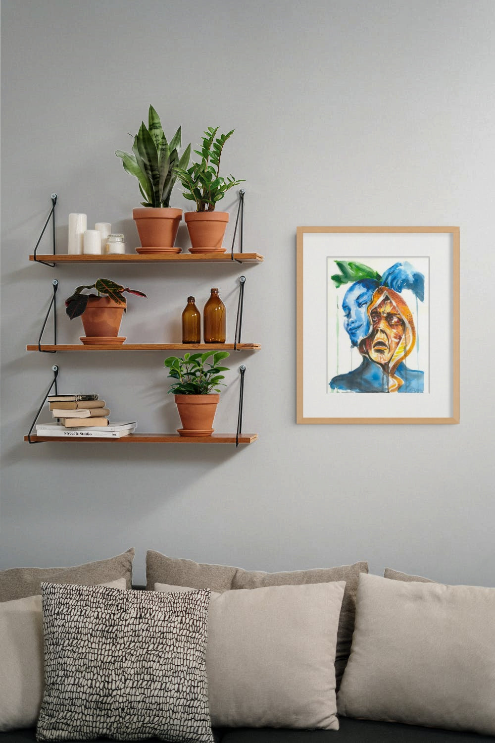 La cáscara sonreía. La pulpa miraba. Original.
